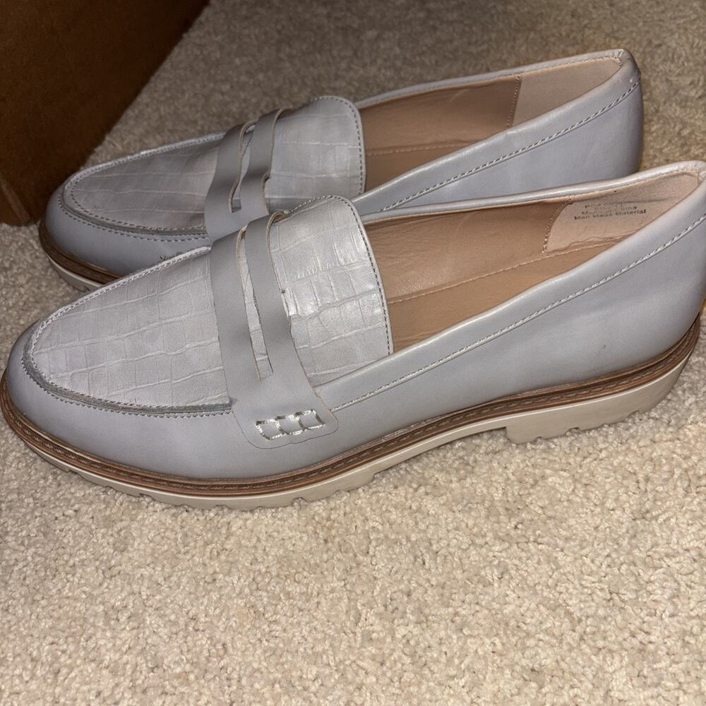 Journee women's Dove Gray Croc loafers Lug Sole size 12. New No Box